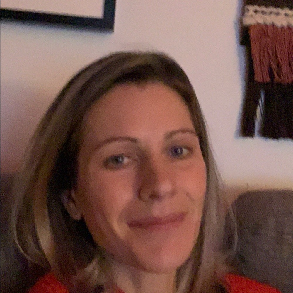Meet your Posher, Lucienne